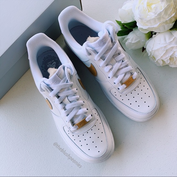 Nike Custom Air Force 1 NWT - Picture 16 of 16